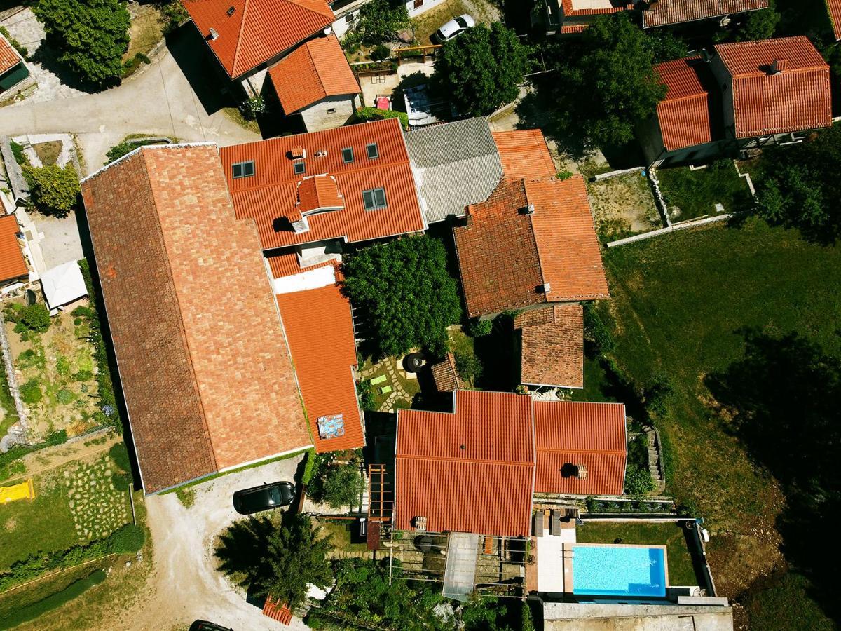 Отель Toncevi Eco Estate Branik Экстерьер фото